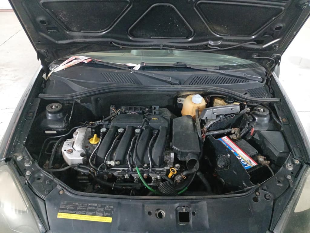 Renault Clio AUT 16 16vs 2005 — foto 6