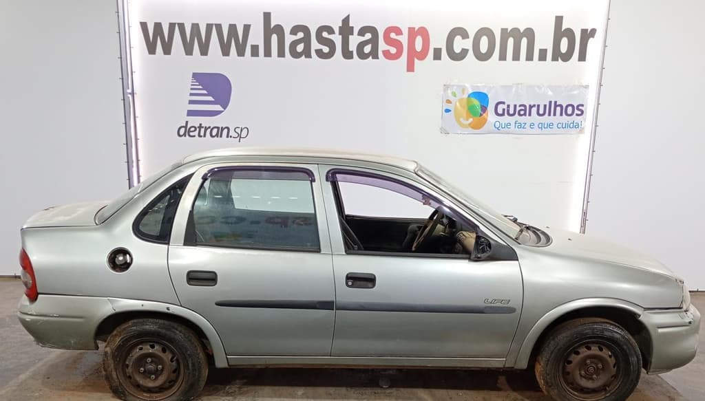 Chevrolet Classic Life 2006, cinza