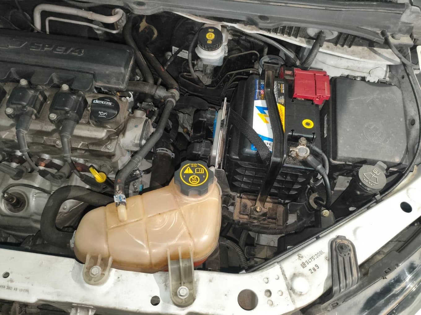 Chevrolet Onix Hatch LT 1.4 8V Flexpower - 2017 — foto 15