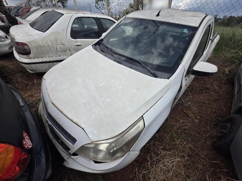 Chevrolet Montana LS 2014 — foto 8