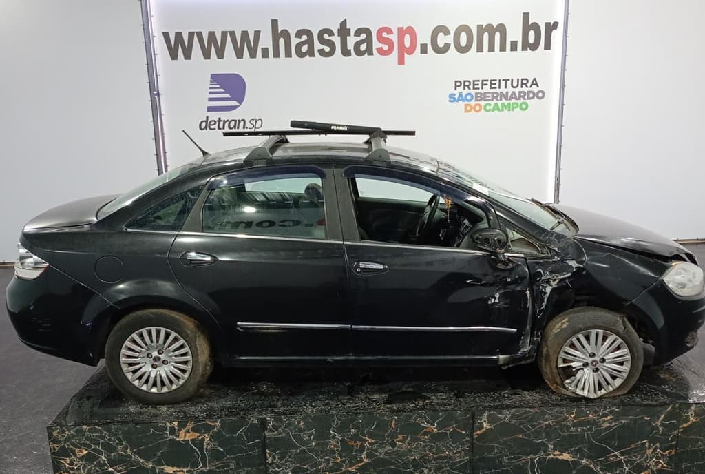 Fiat Linea LX 1.8 Dual 2011, preta