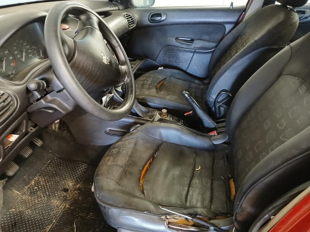 Peugeot 206 14 Presenc 2004 — foto 5