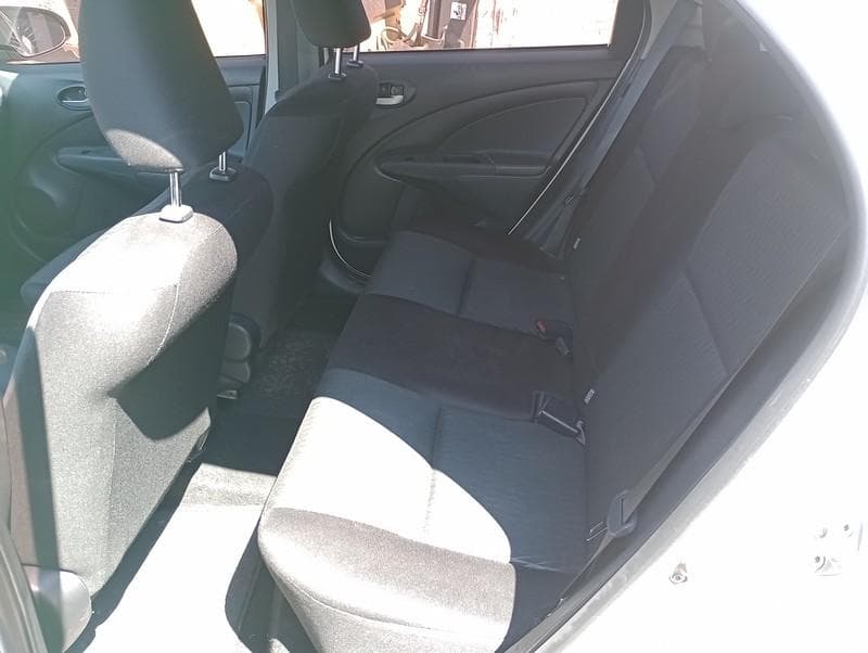 Toyota Etios 2019 — foto 18