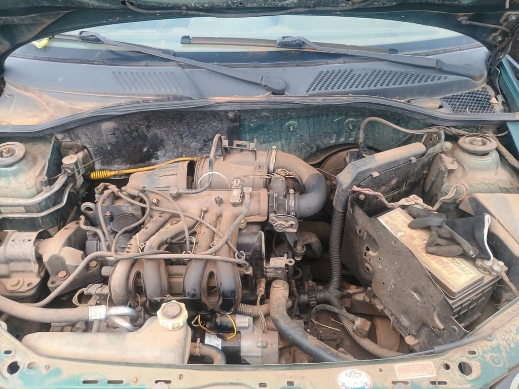 Renault Clio RL 1.0 2000 — foto 5