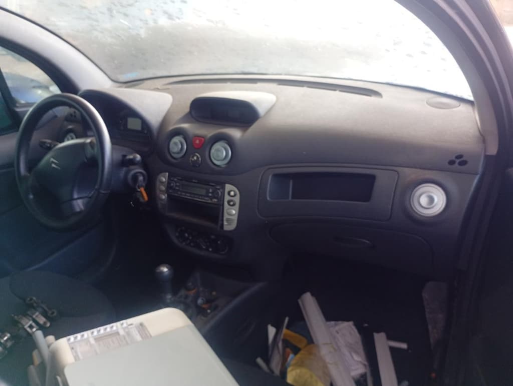 Citroën C3 GLX 14 Flex 2009 — foto 5