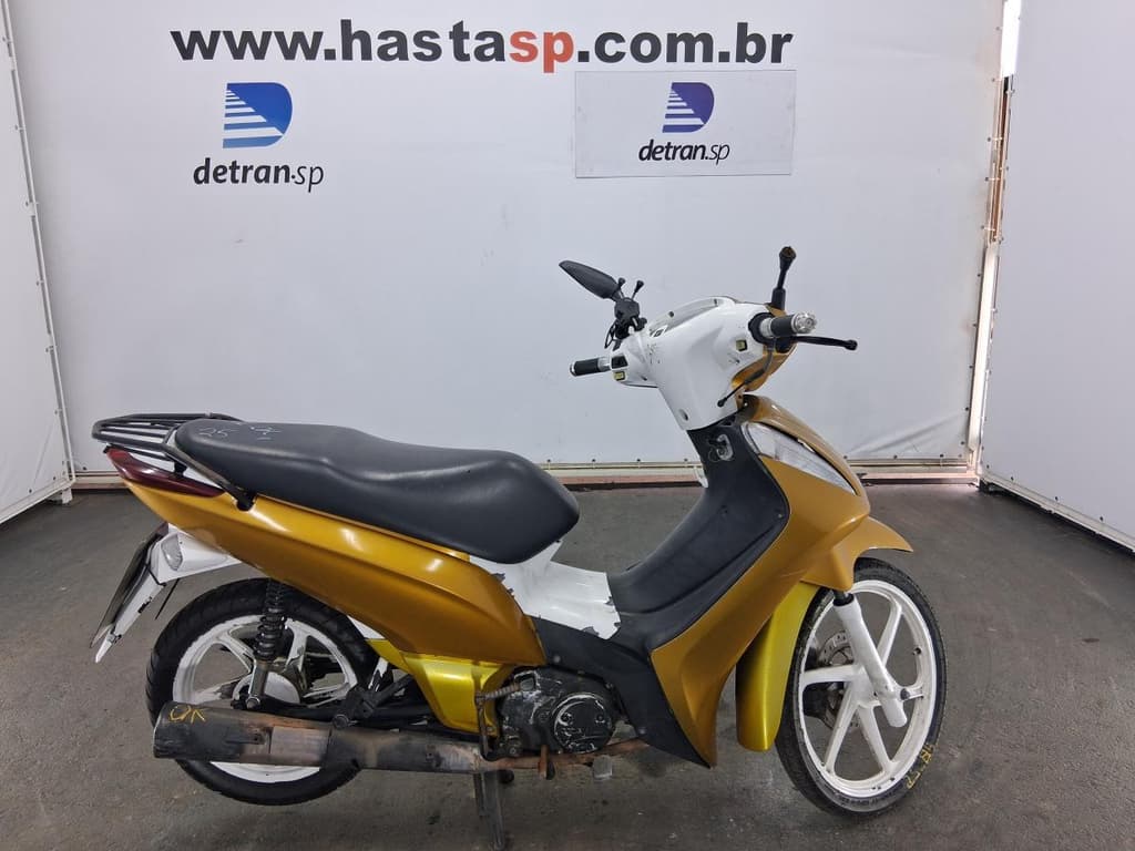Honda BIZ 125 EX 2011, amarela