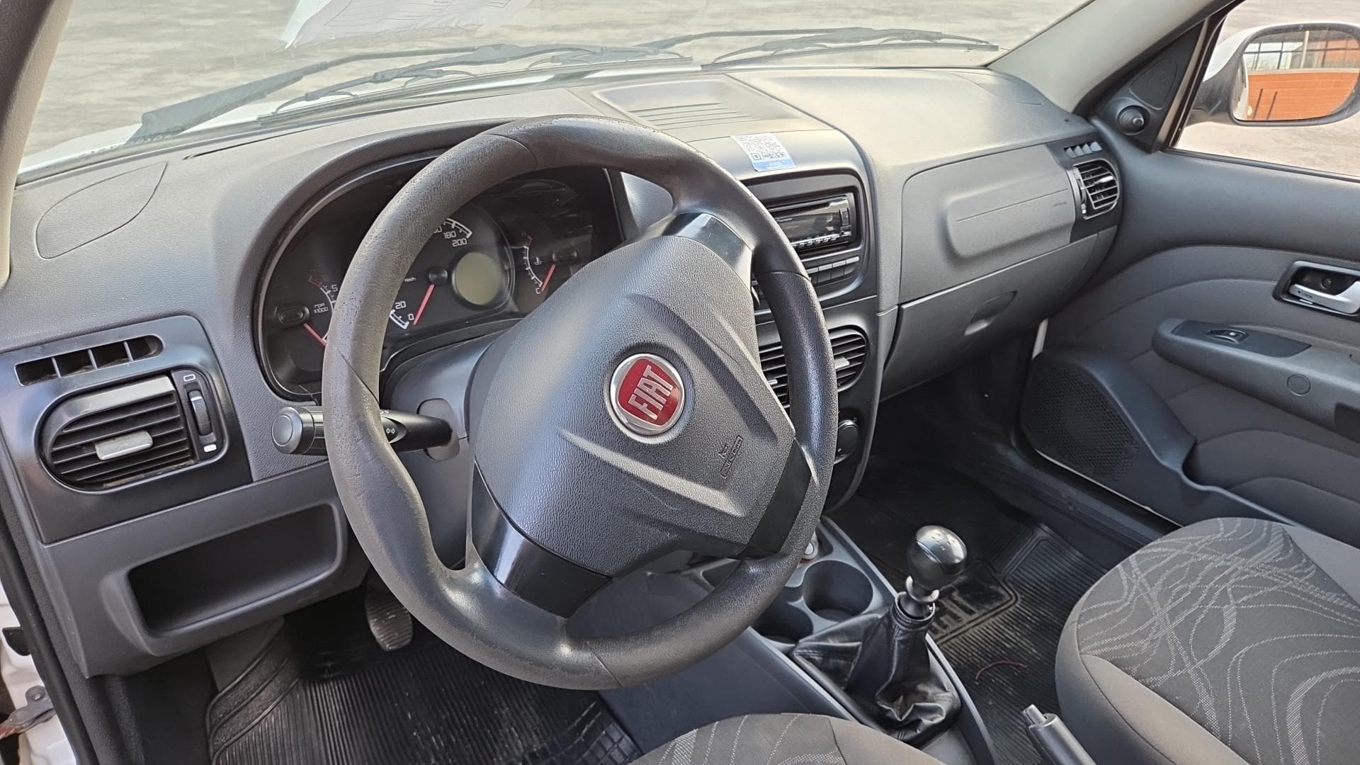 Fiat Siena EL 1.4 Flex de 2016 — foto 7