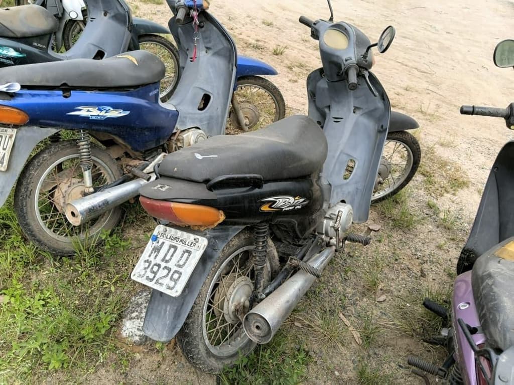 Honda Honda/c100 BIZ ES 2004 — foto 1