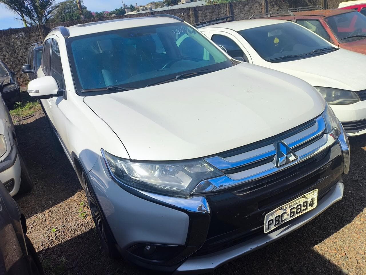 Mitsubishi Outlander 2.0, 2016 — foto 1