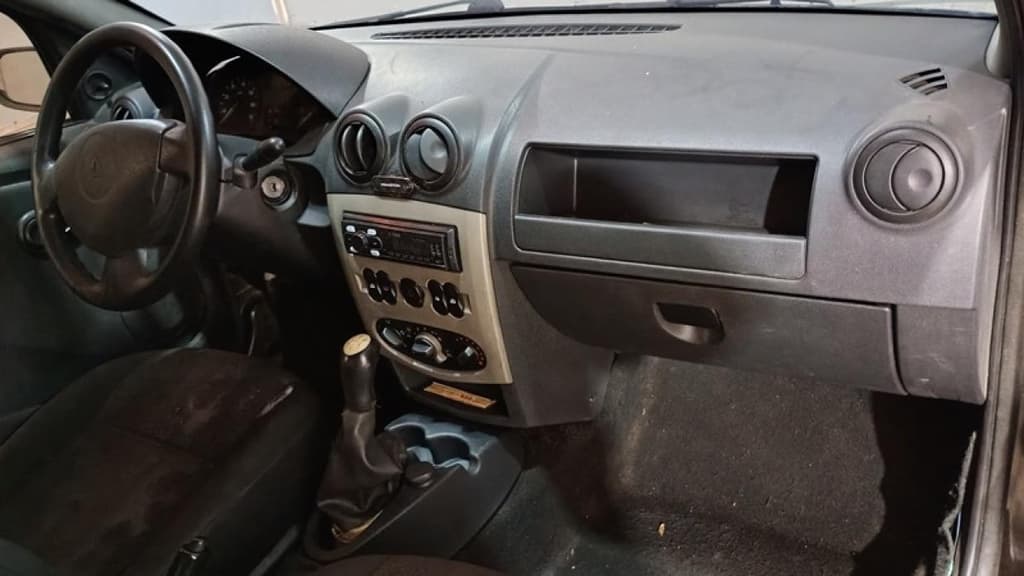 Renault Logan EXP 1016v 2009 — foto 3