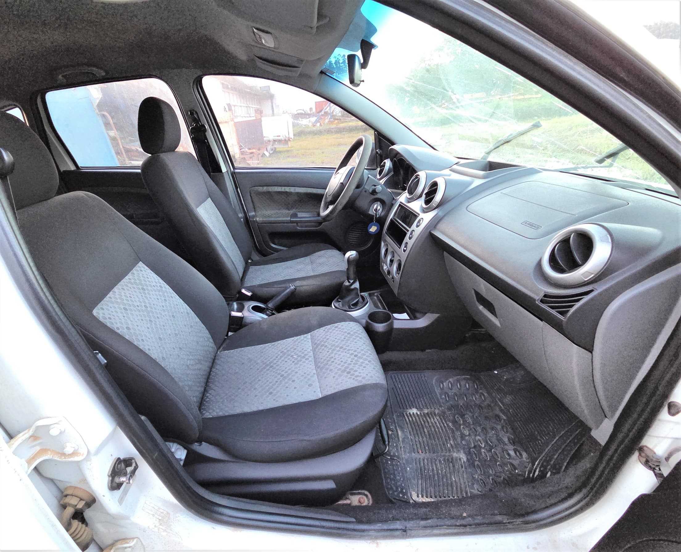 Ford Fiesta 1.6 Flex 2014 — foto 10