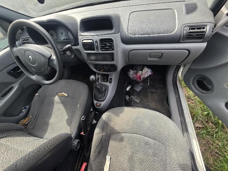 Renault Clio AUT 10 16vs 2007 — foto 6