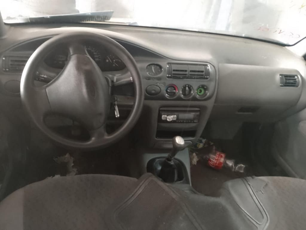 Ford Escort GL 16V H 2000 — foto 5