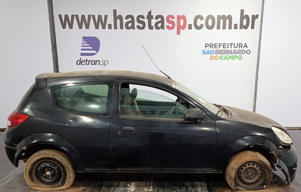 Ford KA Flex 2011, preta