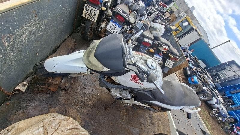 Honda CB 300r 2014 — foto 7