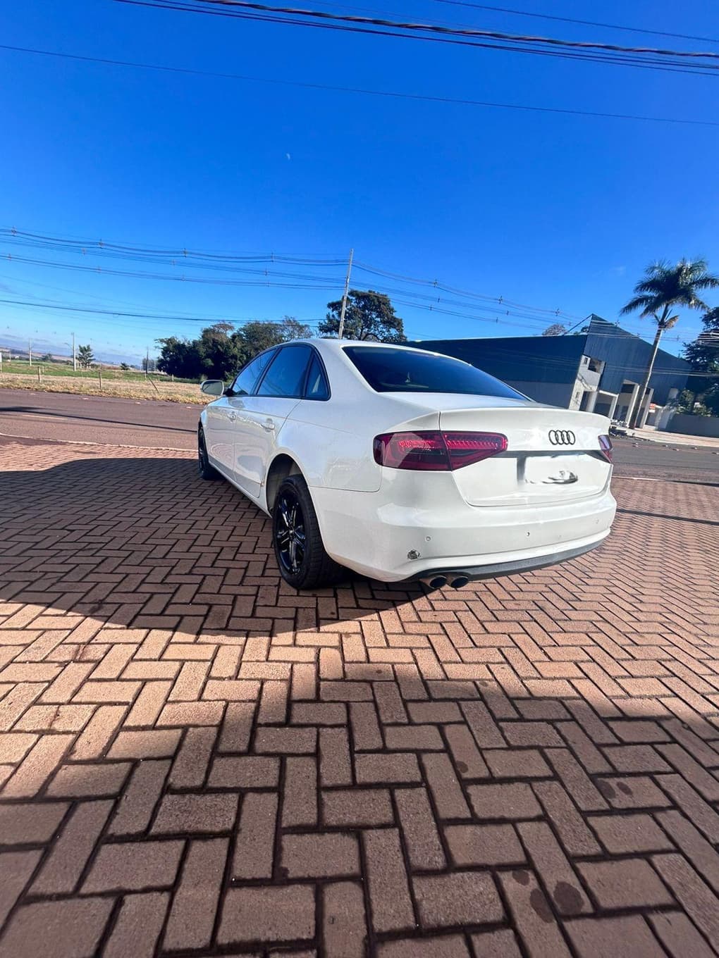 Audi A4 2013 — foto 5