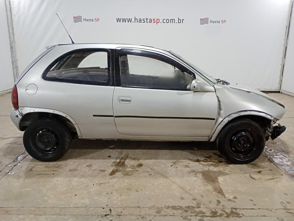 Chevrolet Corsa Wind 1996 — foto 1