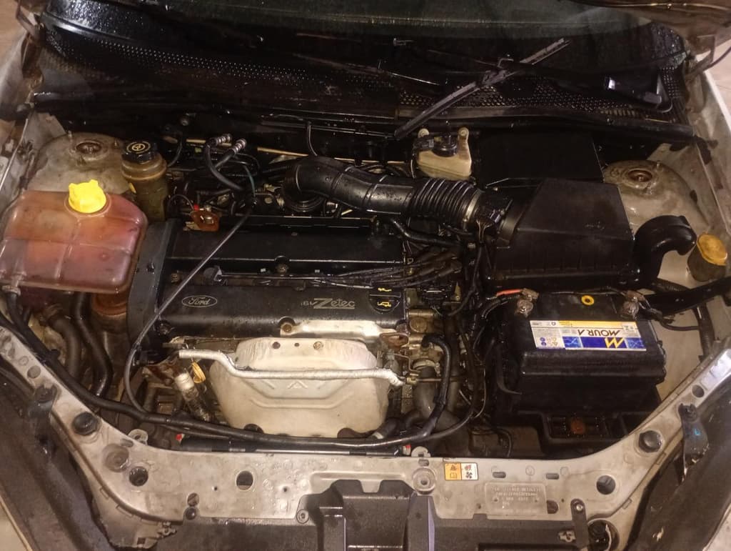 Ford Focus 1.8l HA 2003 — foto 6