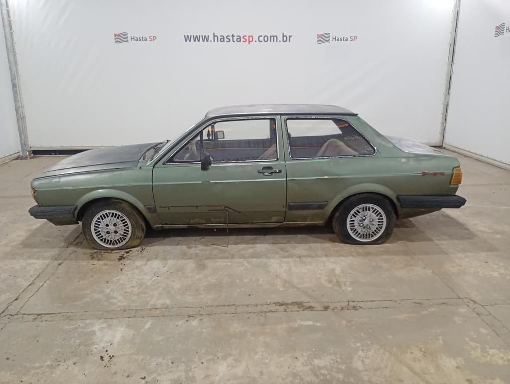 Volkswagen Voyage LS 1985, verde