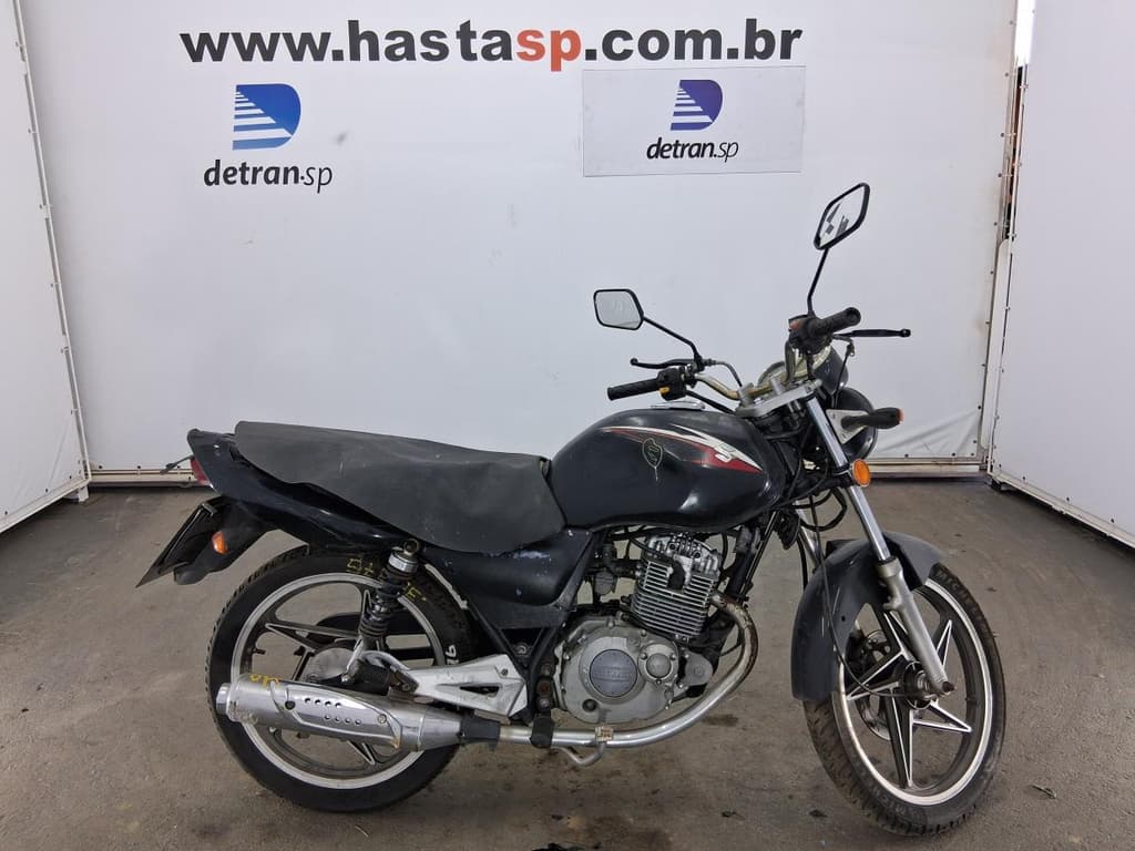 Suzuki EN 125 YES 2008, preta