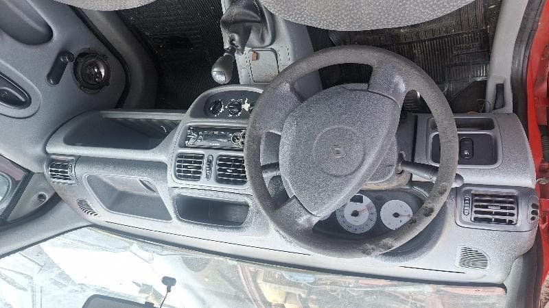 Renault Clio CAM 10h3p 2010 — foto 13