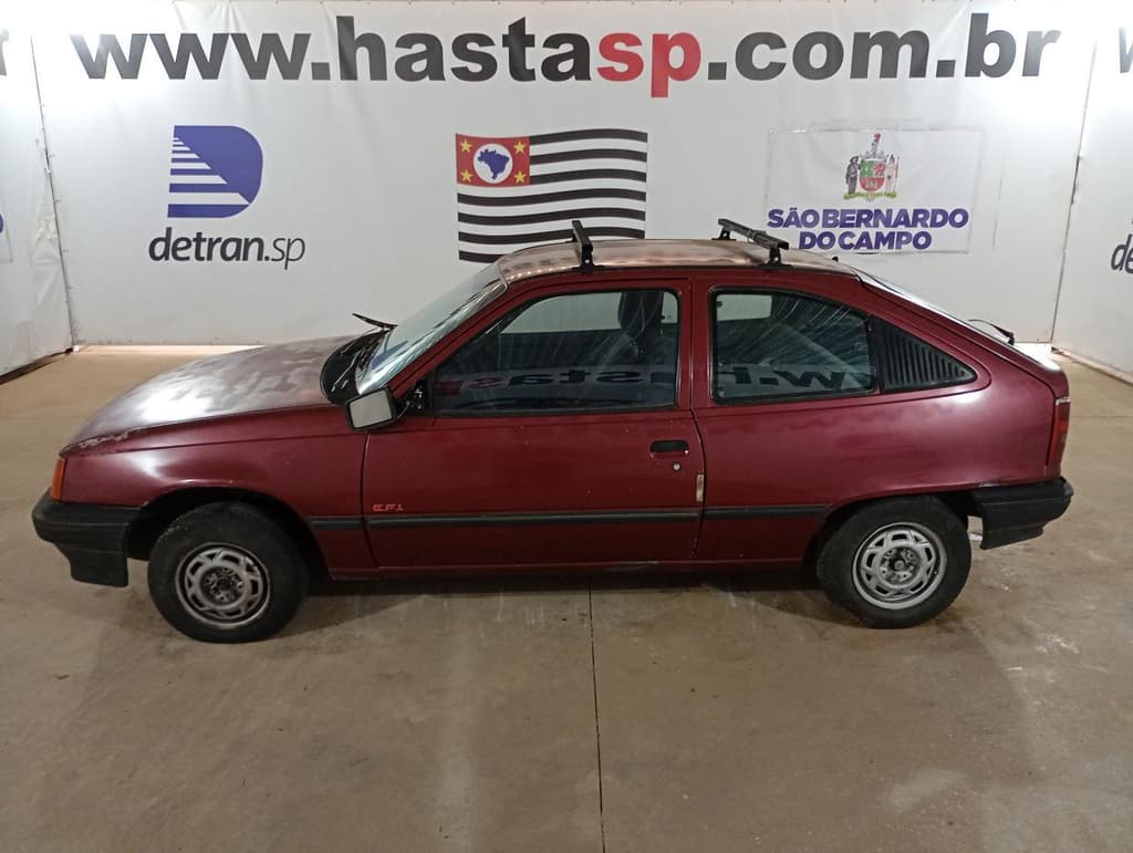 Chevrolet Kadett GL 1995, vermelha