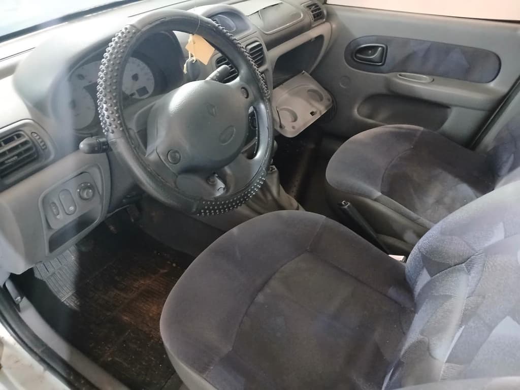 Renault Clio RT 1.0 2002 — foto 7