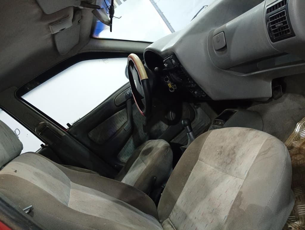 Volkswagen GOL 16V 1999 — foto 5