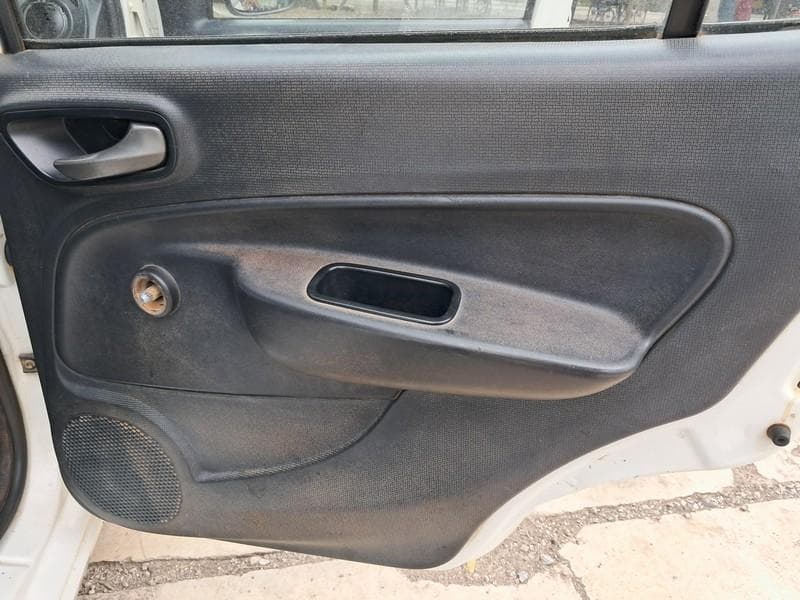 Fiat Uno 2021 — foto 24