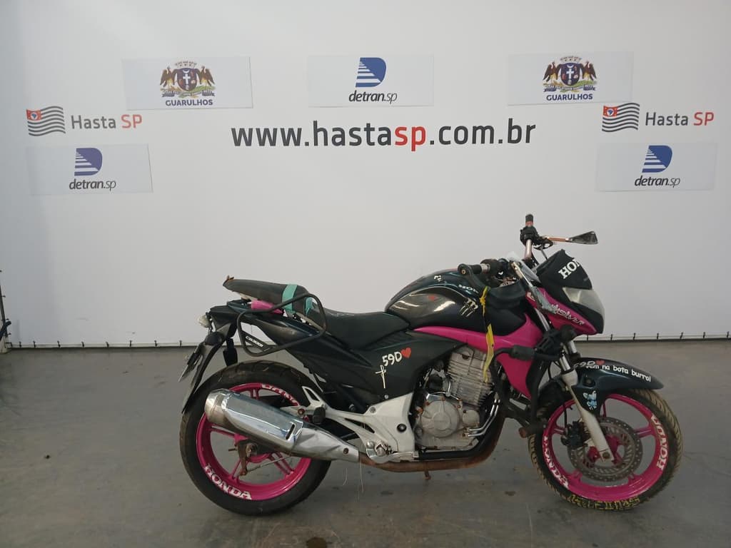 Honda CB 300r 2011, preta