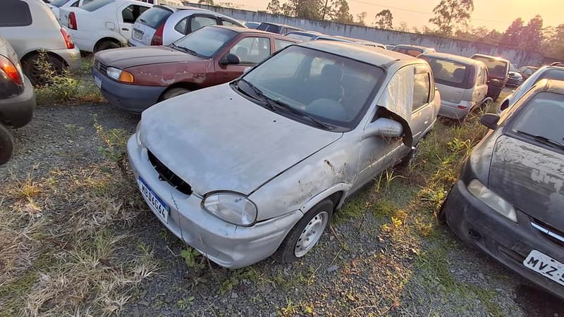 Chevrolet Gm/corsa Milenium 2001 — foto 14