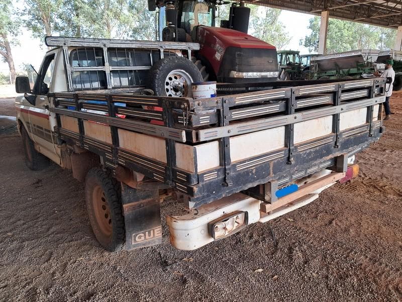 Ford F1000 4X4 D, 1994 — foto 5