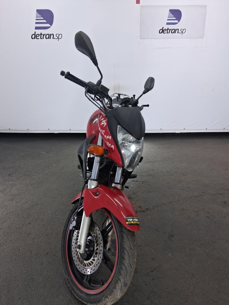 Honda CB 300r 2010 — foto 3
