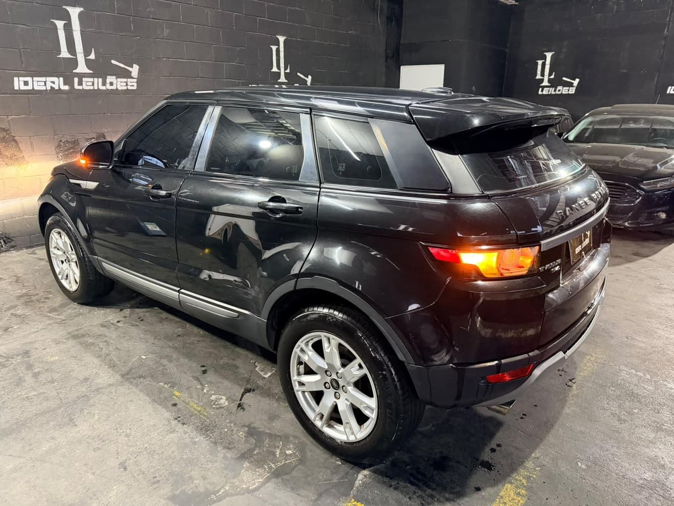 Land Rover Range R.evoque Pure 2.0 2013 — foto 2