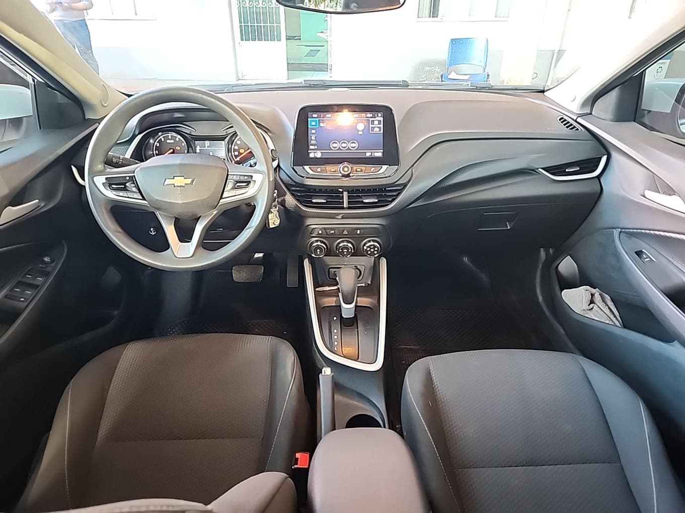 Chevrolet Onix Plus 10tat LT1 2023 — foto 8