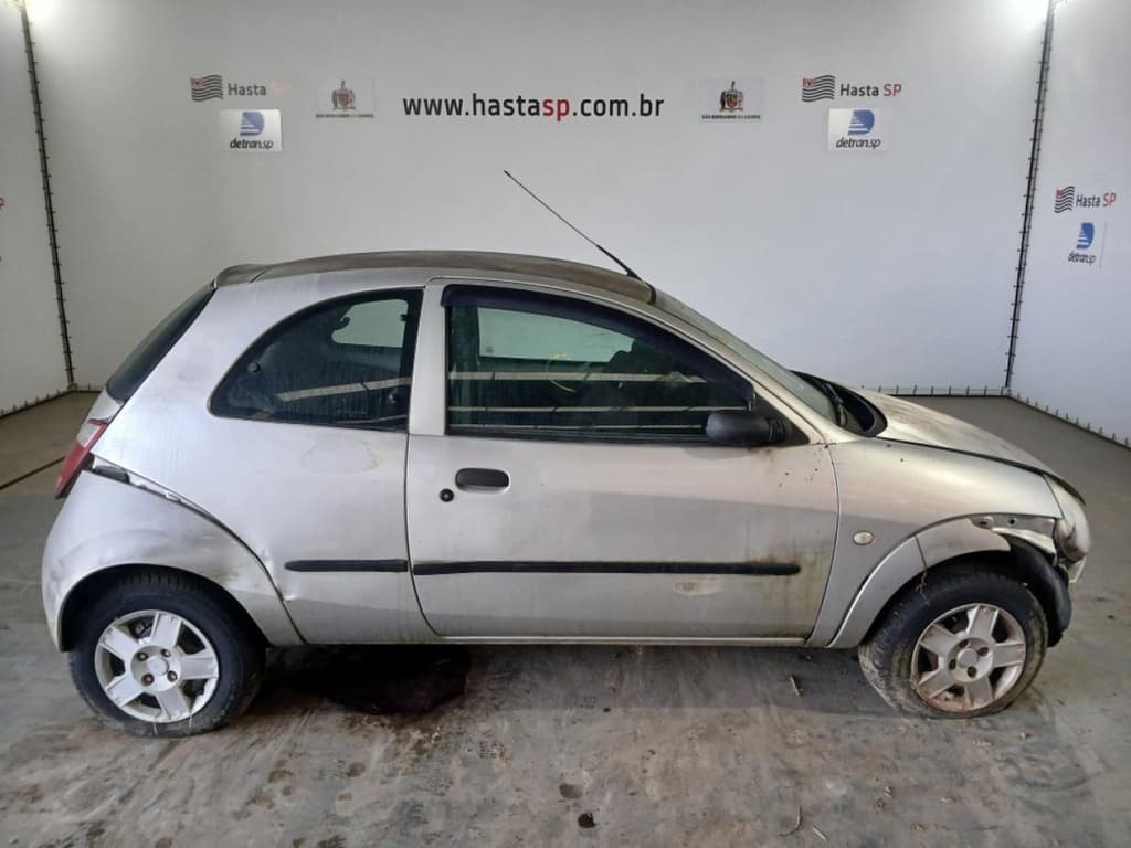 Ford KA GL 2006 — foto 1