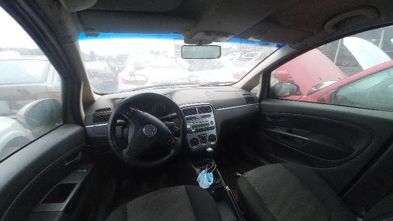 Fiat Punto ELX 1.4 2009 — foto 8