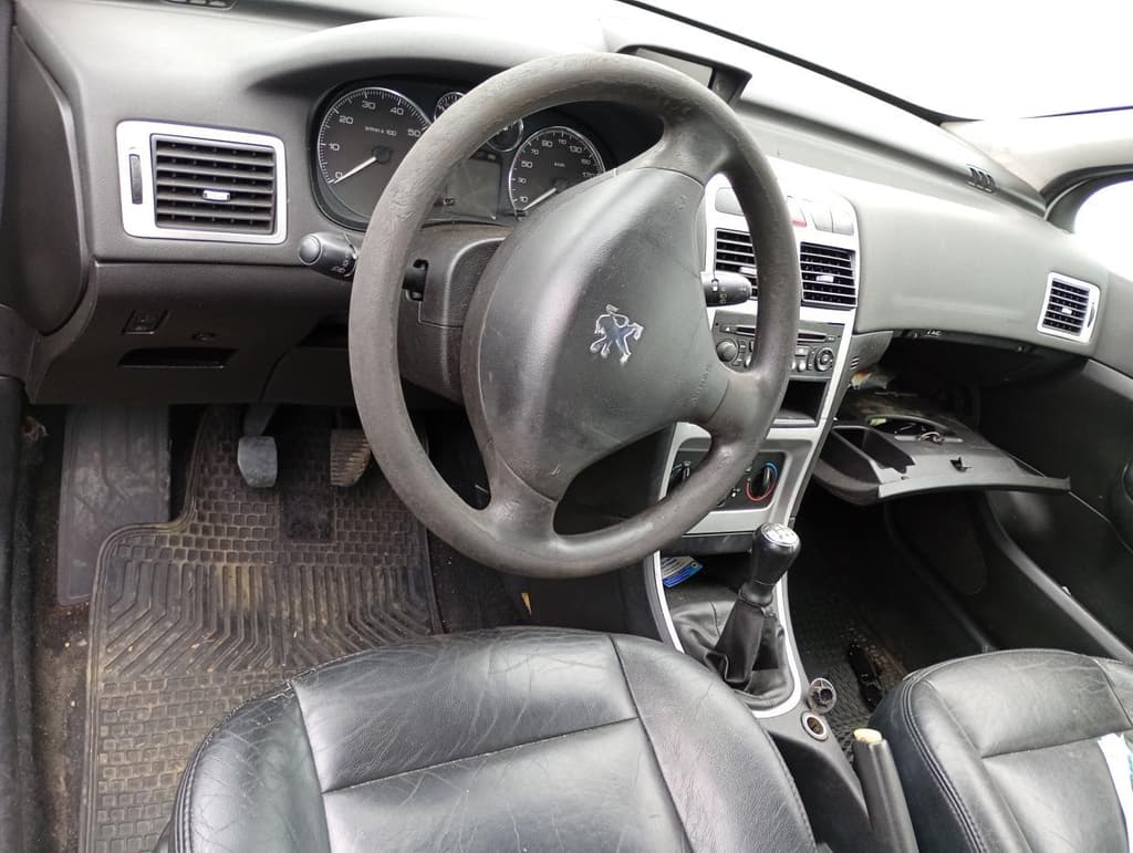 Peugeot 307 16 PR PK 2008 — foto 6