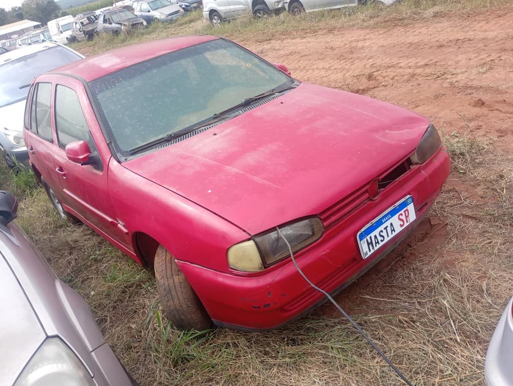 Volkswagen GOL 16V 1999, vermelha