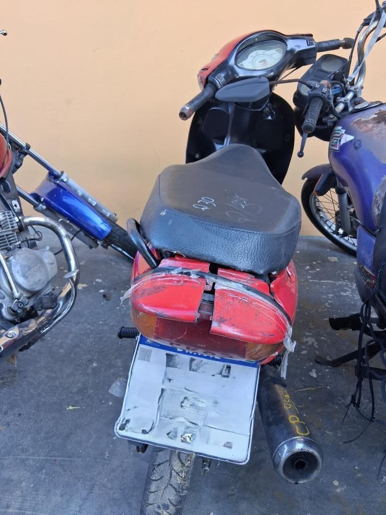 Honda C-100 BIZ 2005 — foto 3