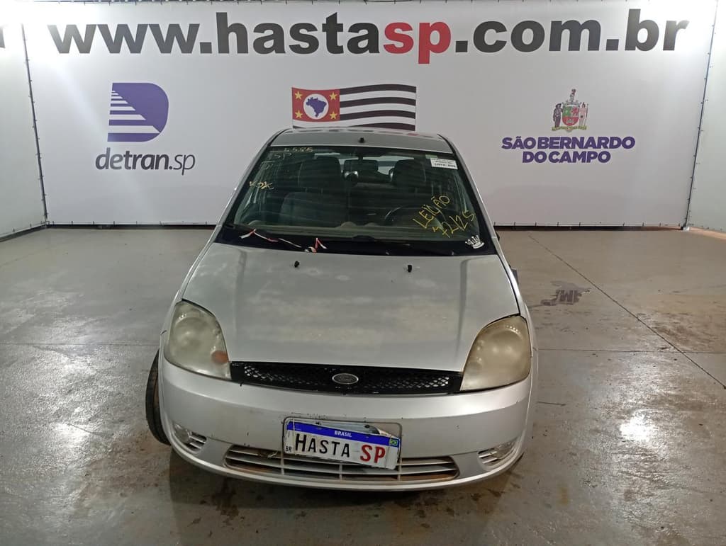 Ford Fiesta 2003 — foto 1