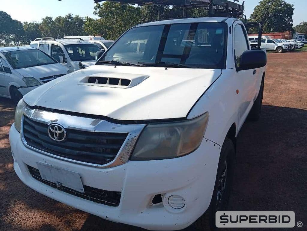Toyota Hilux Cs4x4 2014 — foto 11