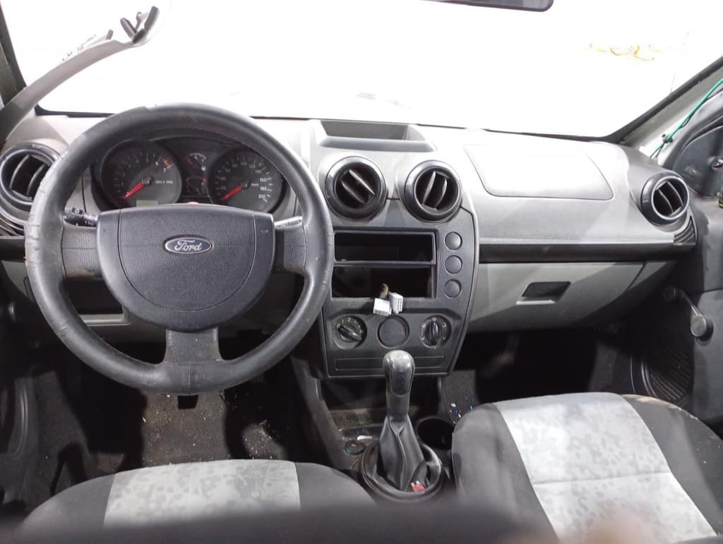Ford Fiesta Sedan Flex 2008 — foto 5