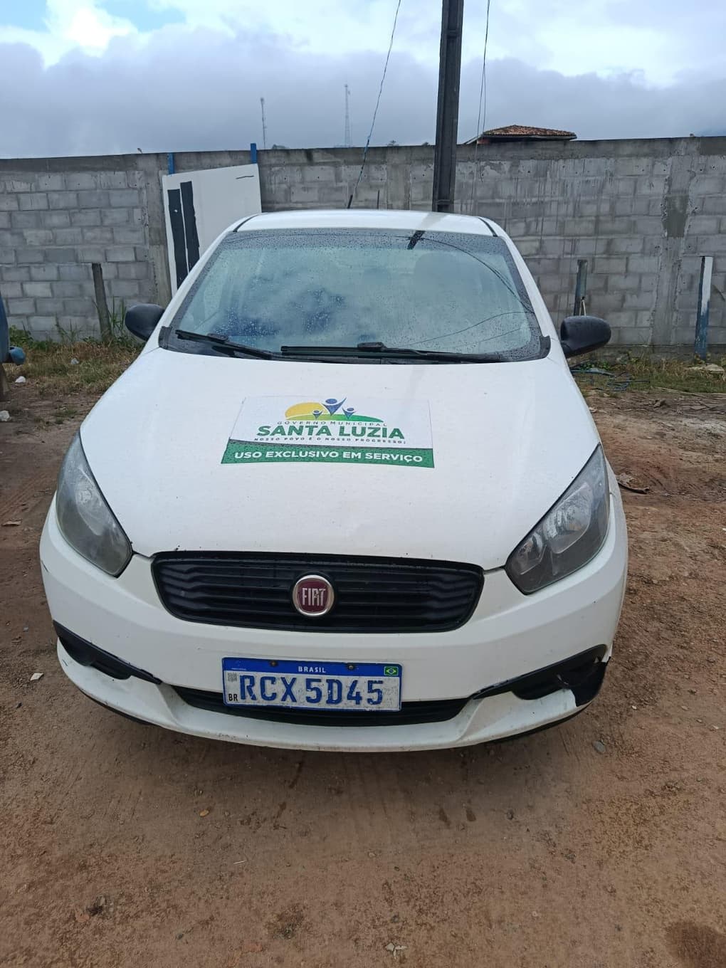 Fiat Siena 2021, branca