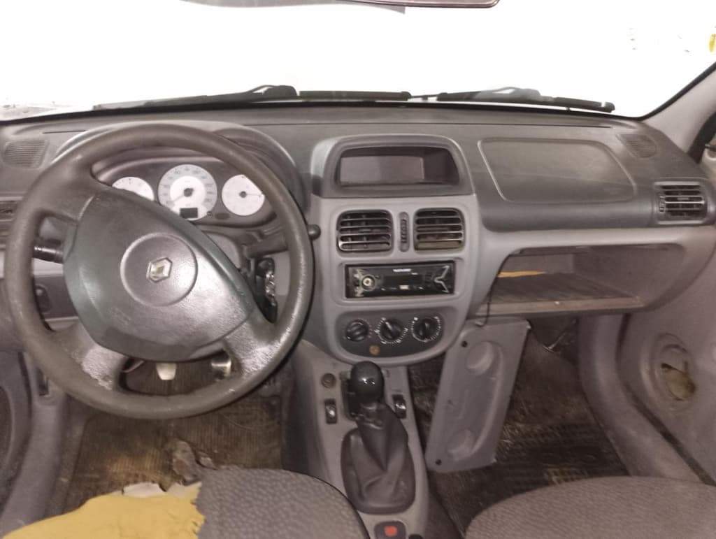 Renault Clio AUT 10 16vs 2008 — foto 5