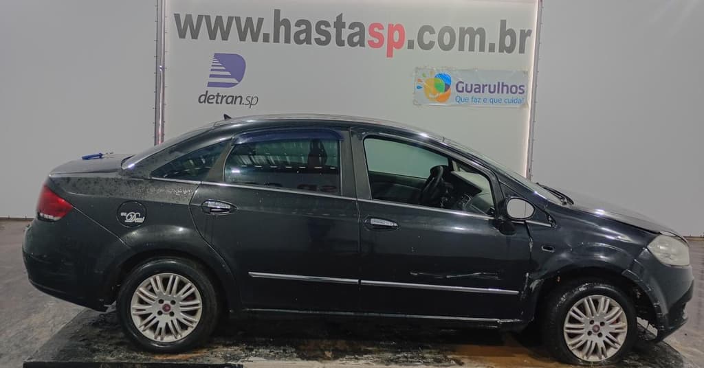 Fiat Linea Essence Dualogic 2012, preta