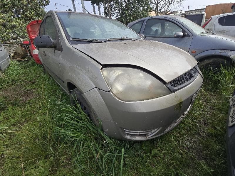 Ford Fiesta Sedan 2005 — foto 6