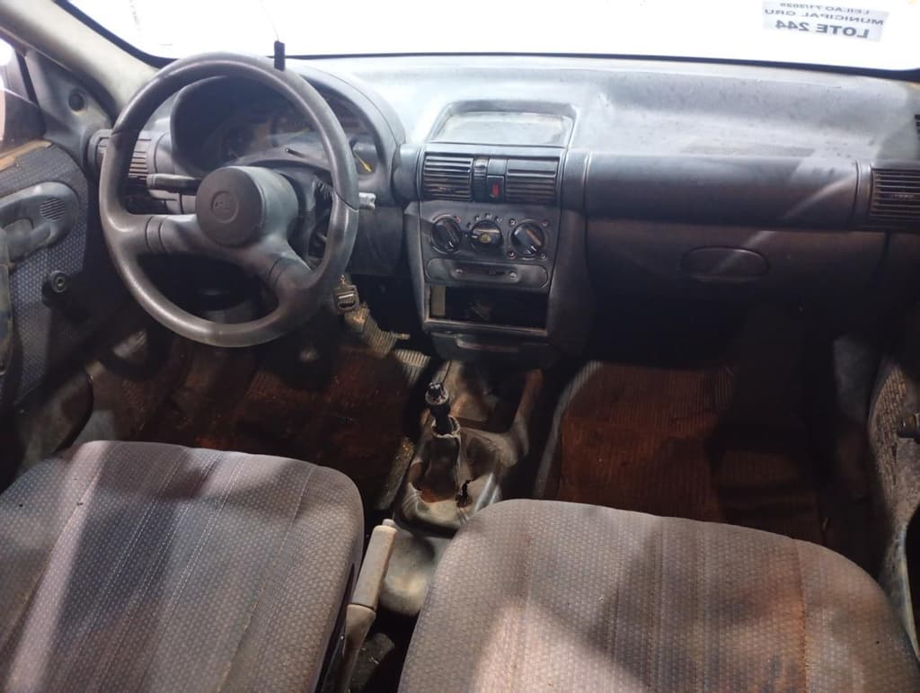 Chevrolet Corsa Super 1999 — foto 5