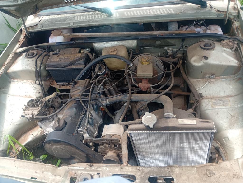 Volkswagen Parati 1986, verde