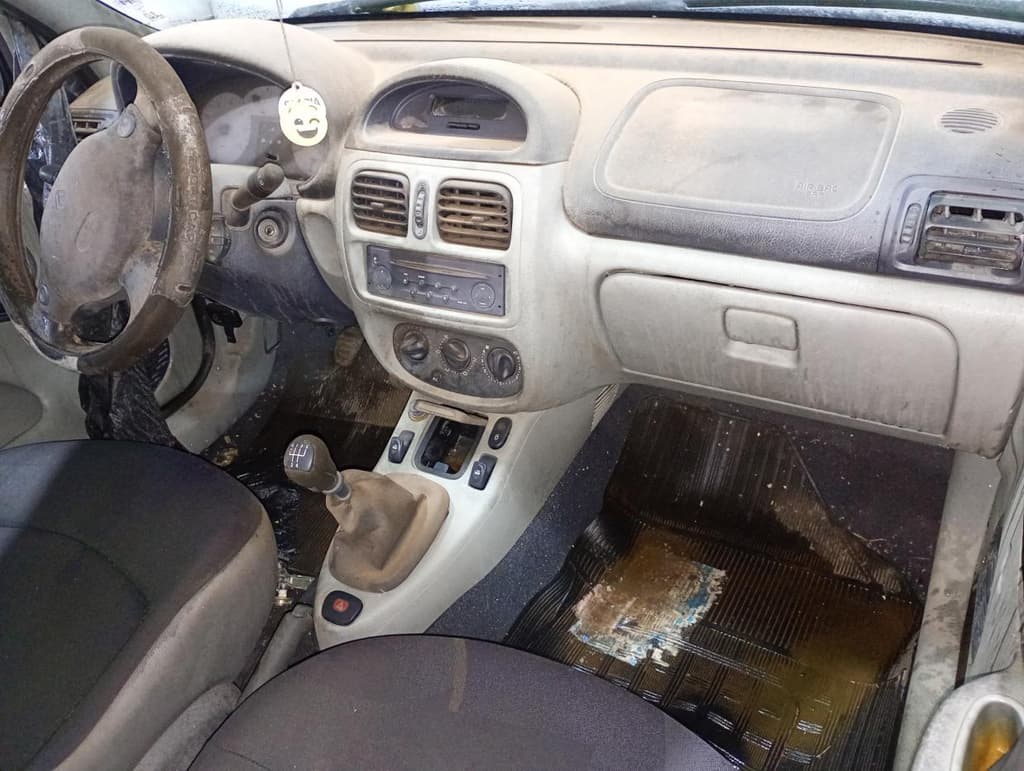 Renault Clio PRI 10 16vh 2003 — foto 5